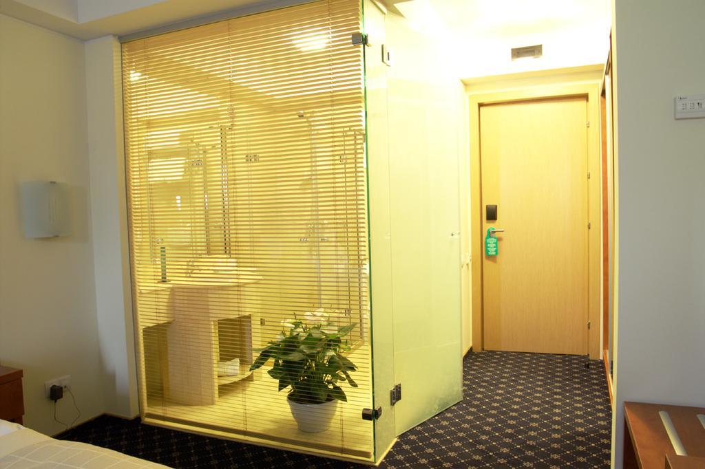 Marshal Hotel Bukurešť Pokoj fotografie